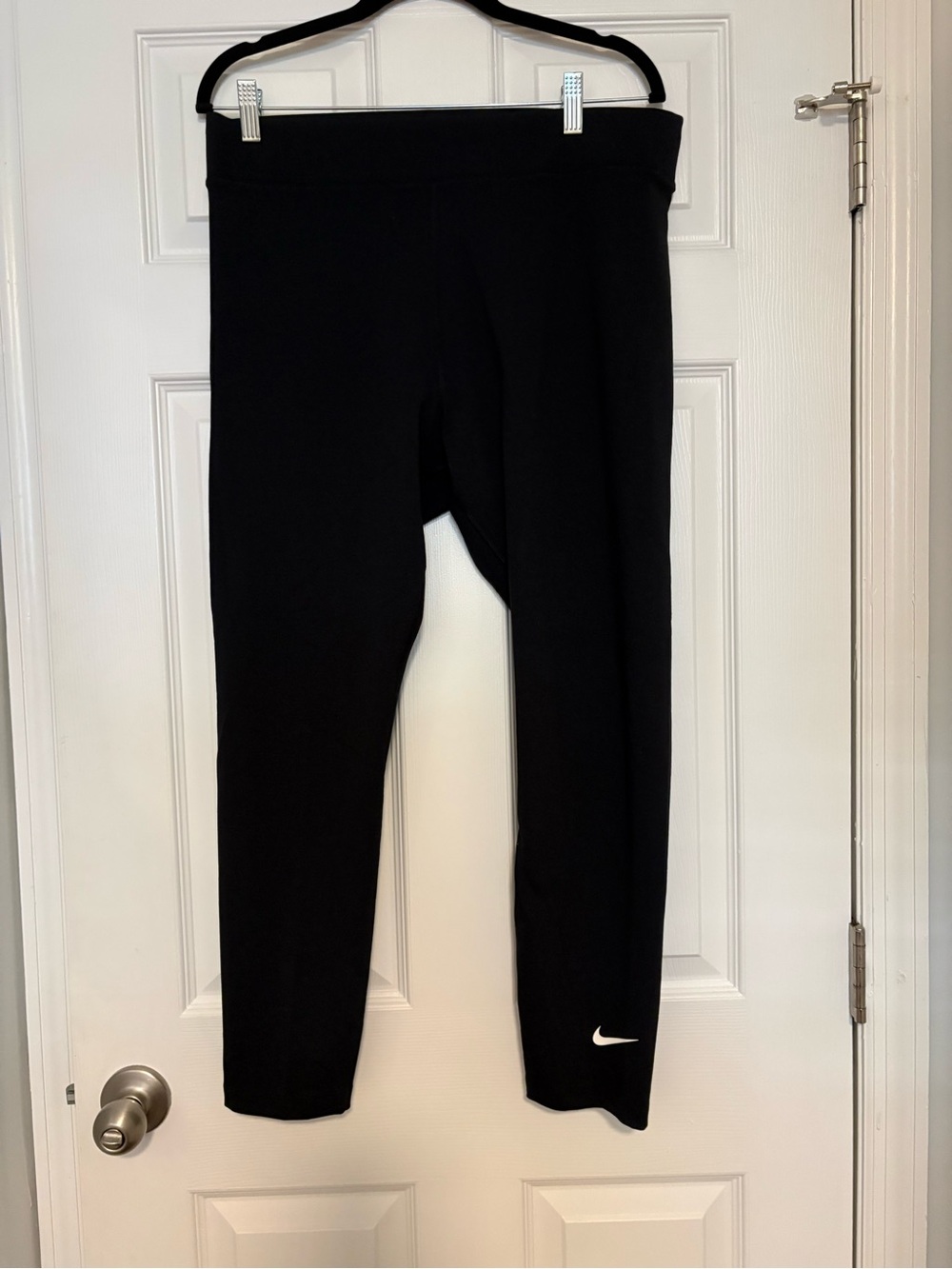 Nike Black Tight Fit High Rise 7/8 Performance Leggings - Picture 5 of 10